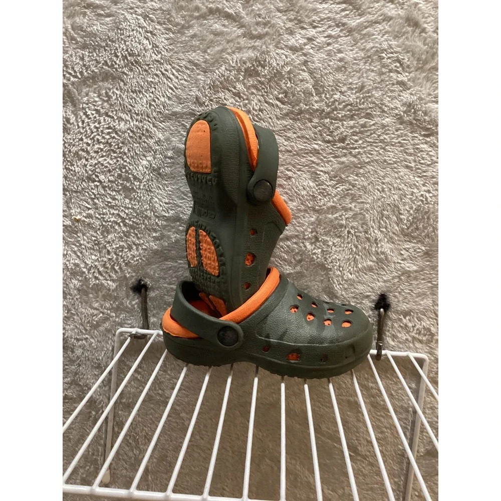 Kids Camo Crocs Style Clogs Green Orange Slip On Shoes‎ Size Toddler 6 7